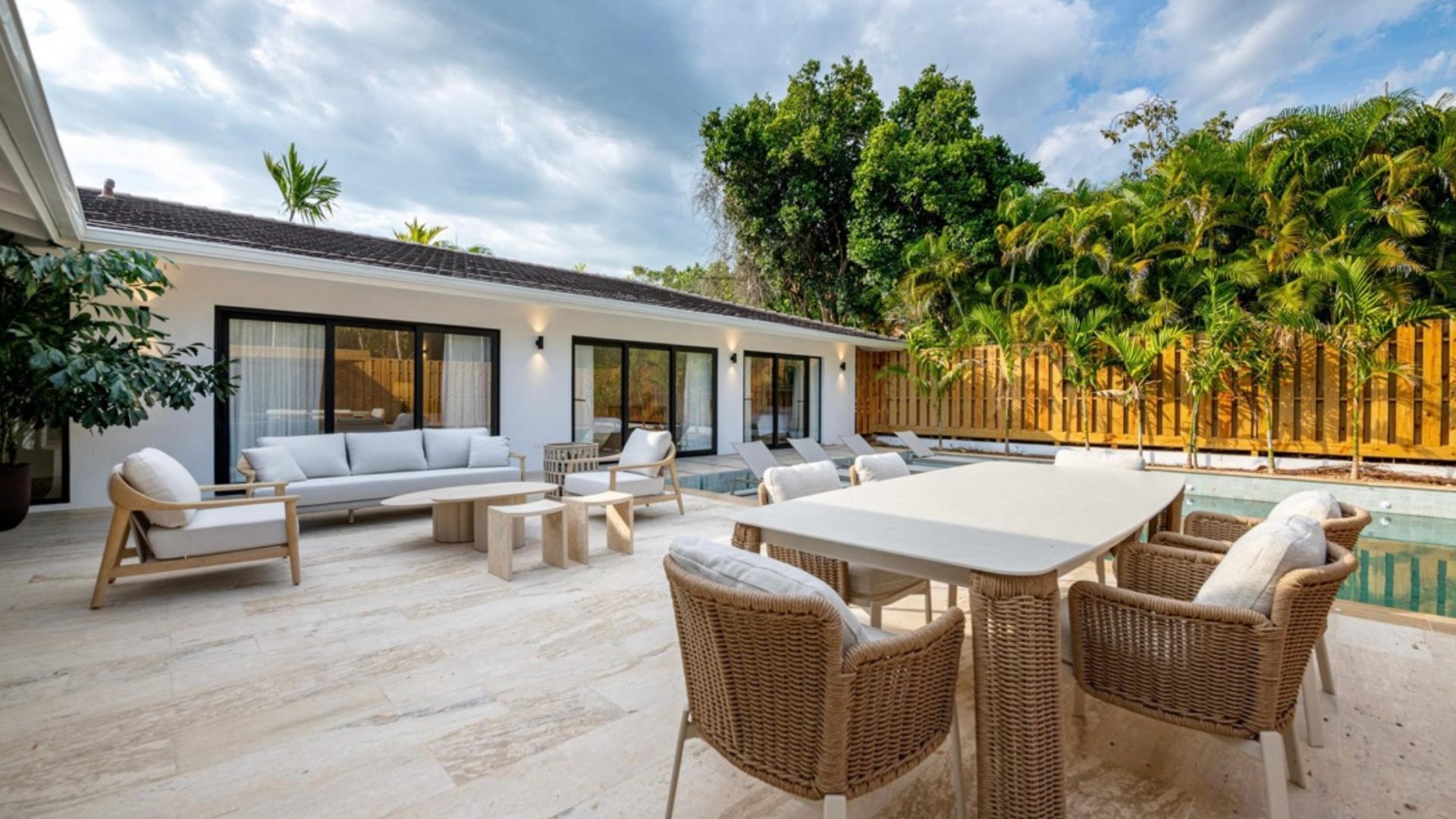 Villa G276