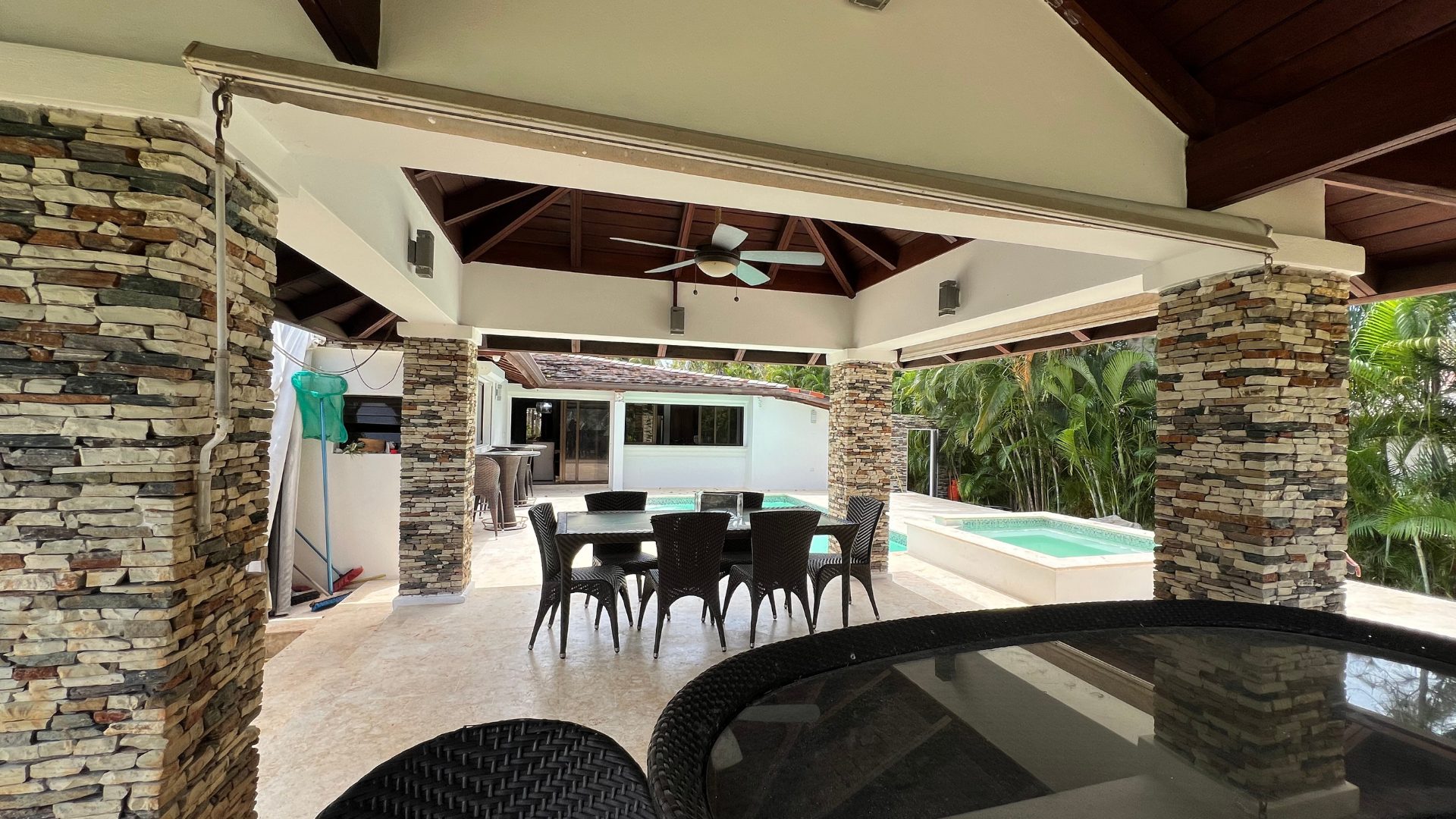 Villa C27