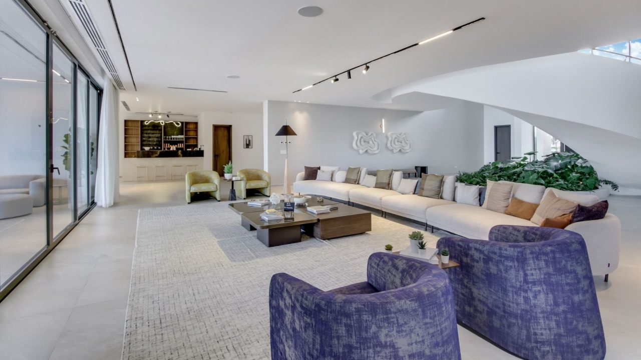 Available for Rent,VB-Cap Cana