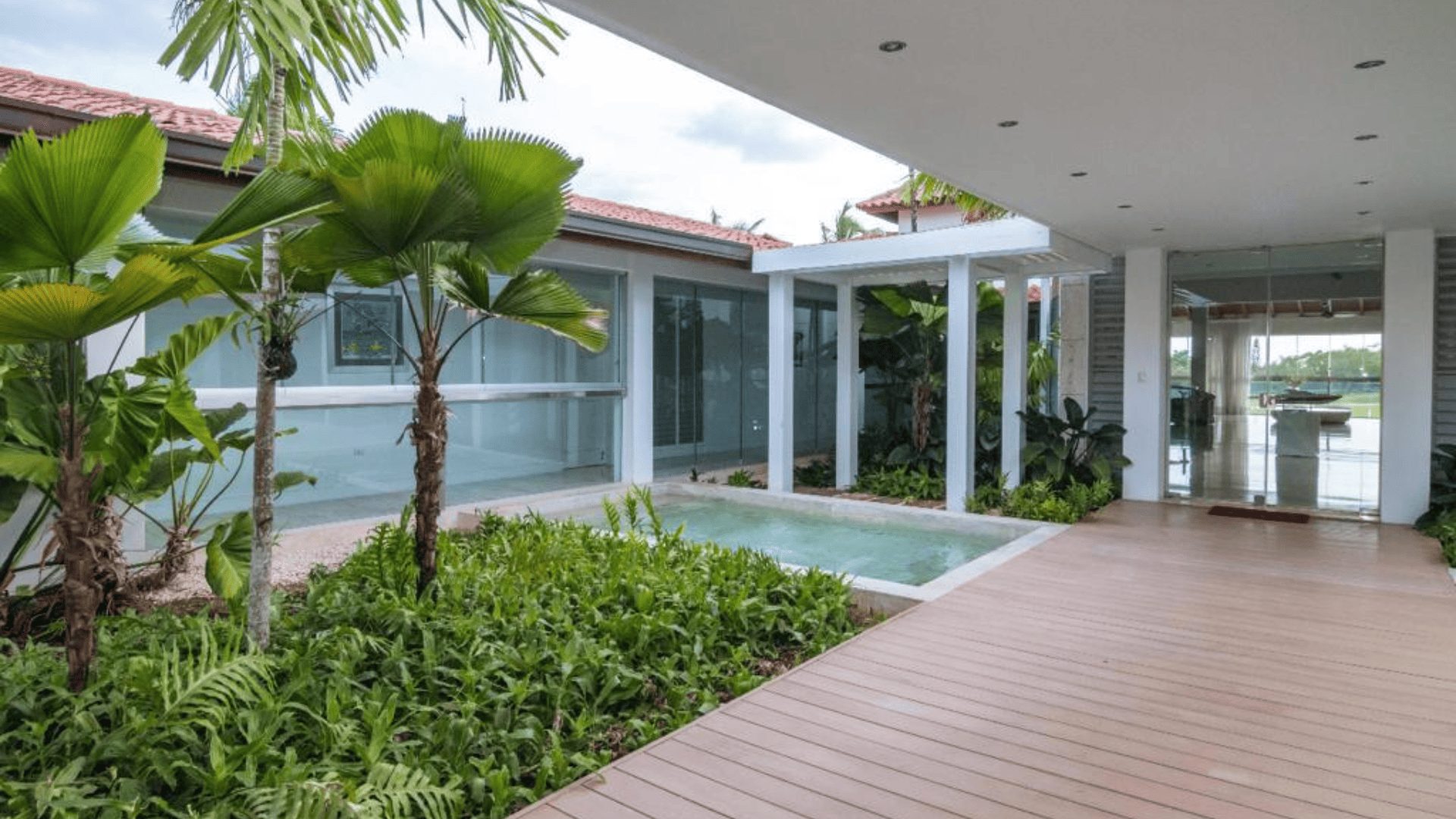 Villa L8