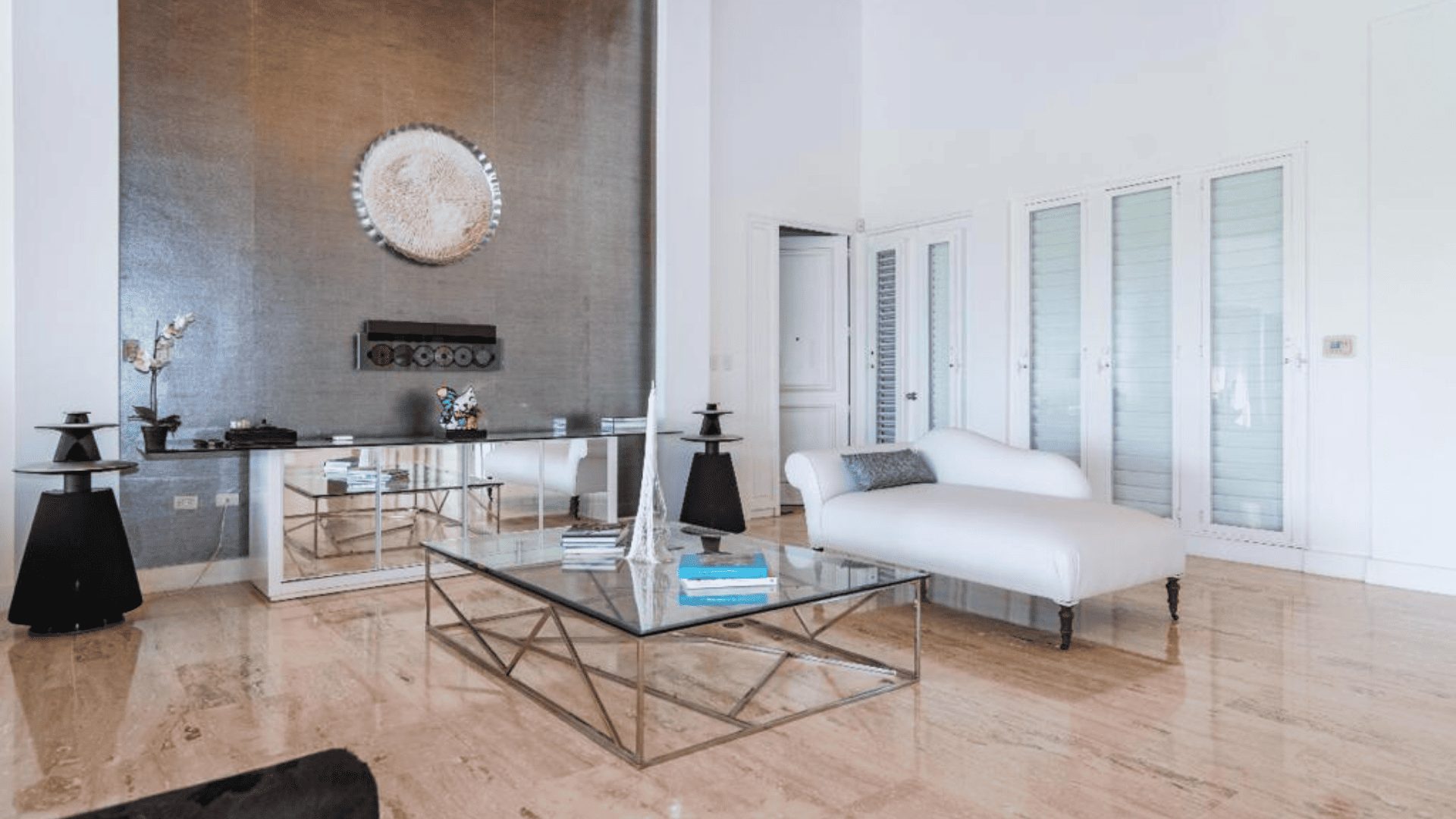 Villa L8