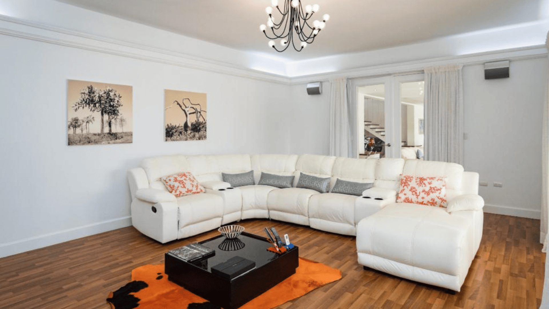 Villa L8